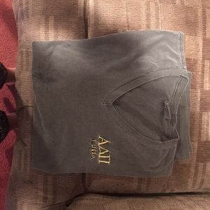 Adpi “little” v neck